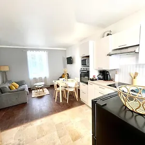 T2 Situe Au Coeur Du Centre Historique De Apartment